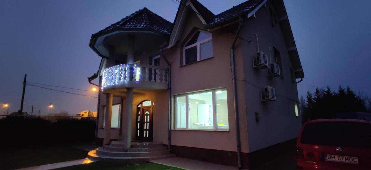 Casa Blanco Hotel Oradea Buitenkant foto