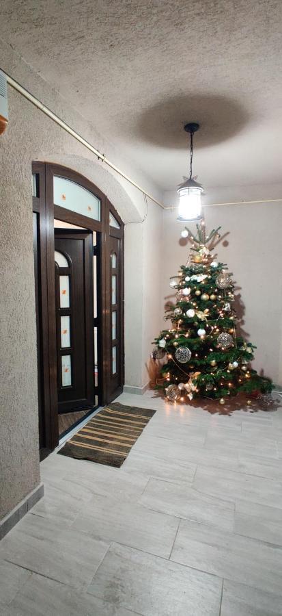 Casa Blanco Hotel Oradea Buitenkant foto