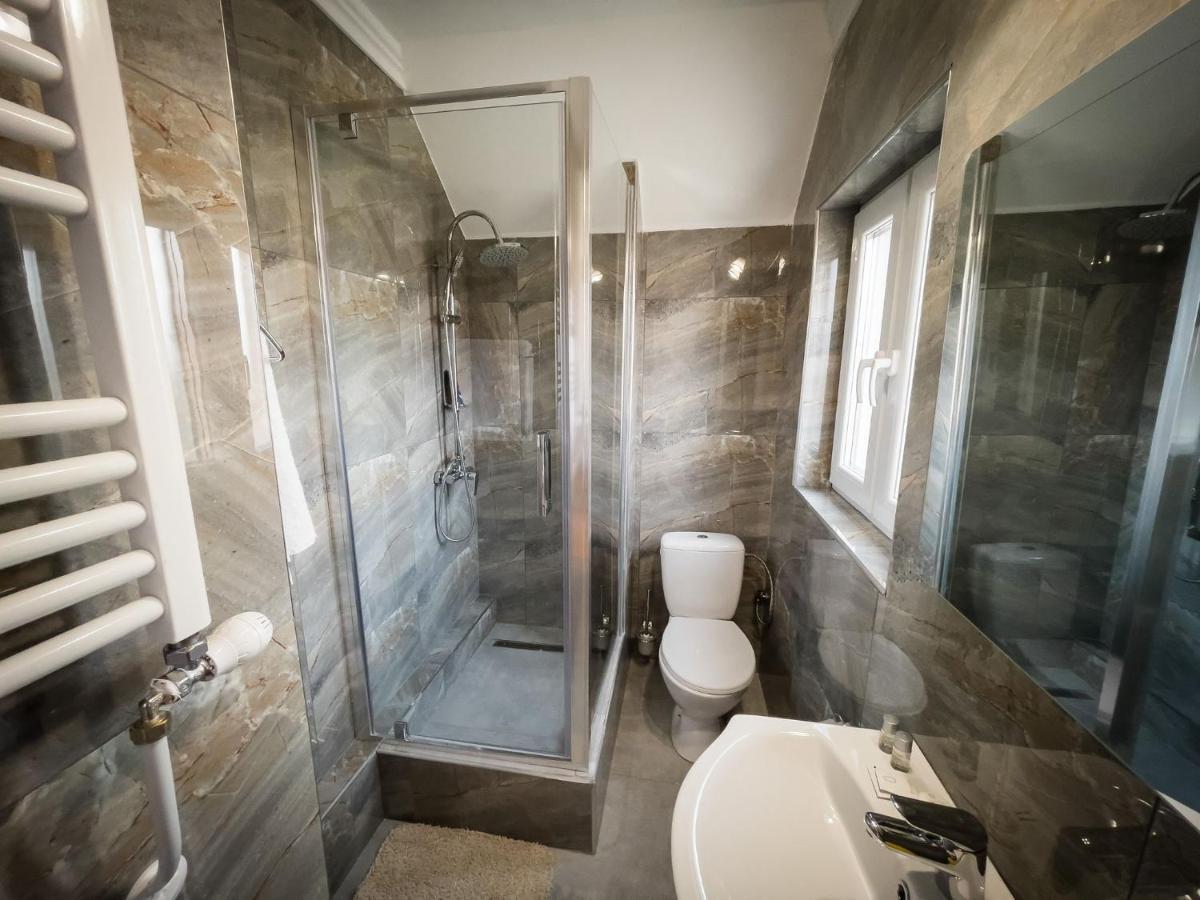 Casa Blanco Hotel Oradea Buitenkant foto