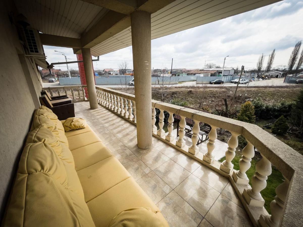 Casa Blanco Hotel Oradea Buitenkant foto